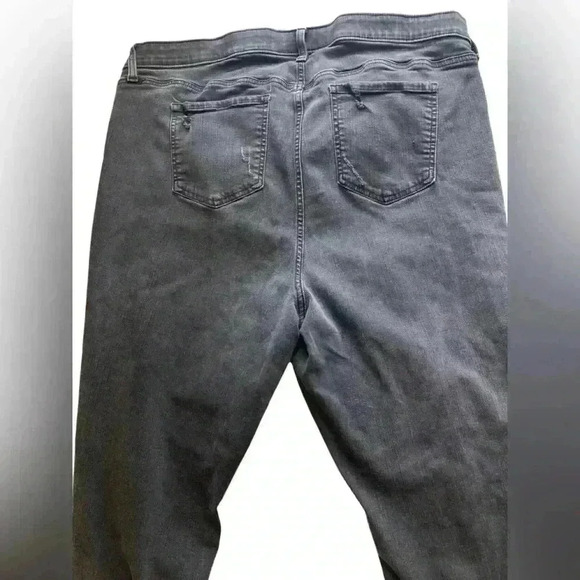 Torrid Sky High Skinny Premium Stretch Distressed High-Rise Jean Faded Black - Picture 6 of 9